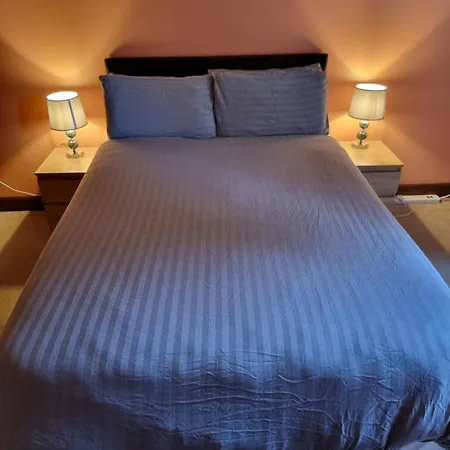 Homestay Moorepark West House Fermoy
