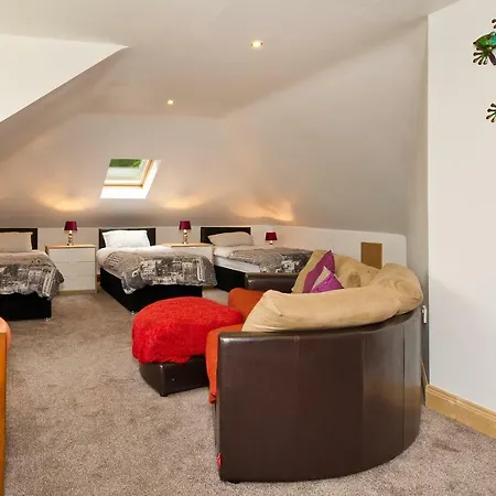 Moorepark West House ホームステイ ファーモイ