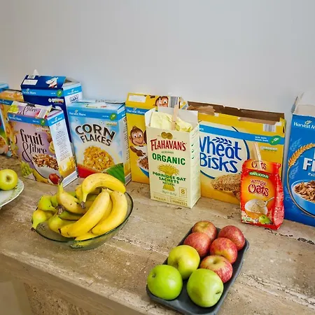 Moorepark West House ホームステイ ファーモイ