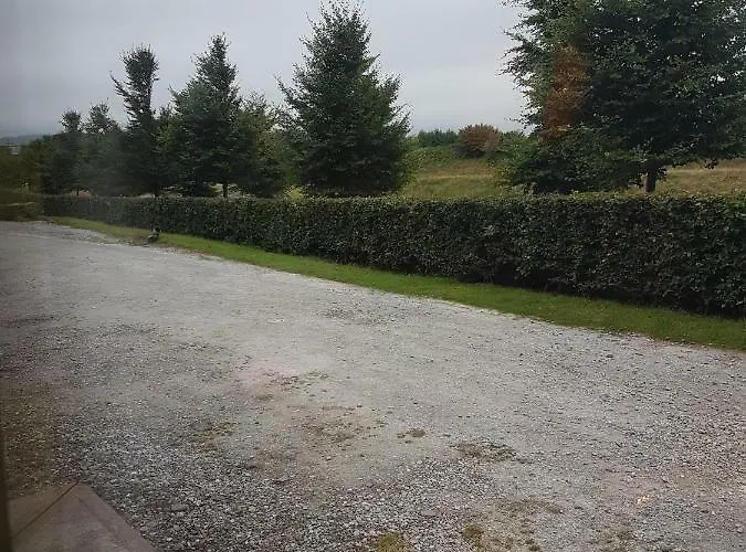 Moorepark West House Homestay